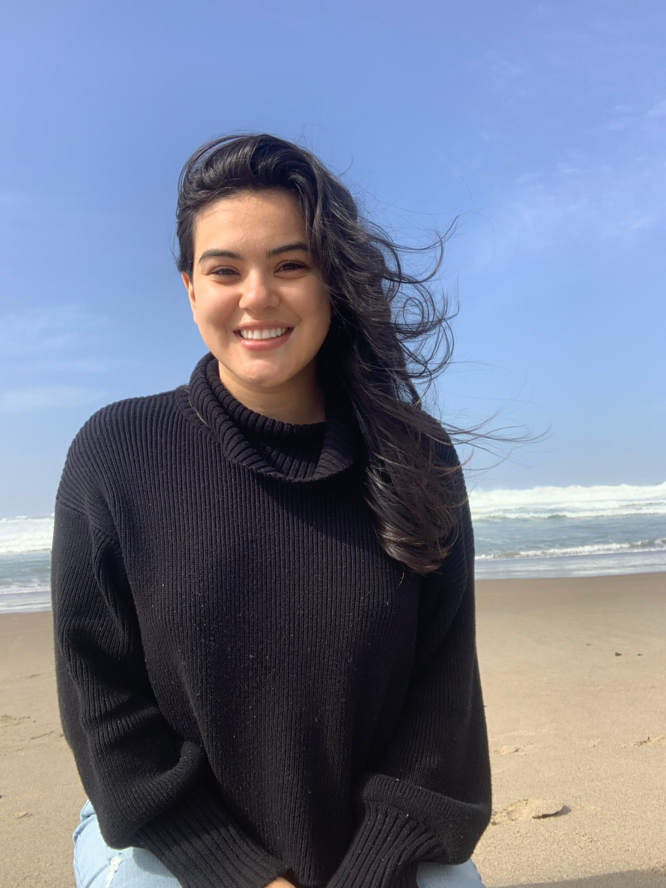 profile picture of a woman with dark hair